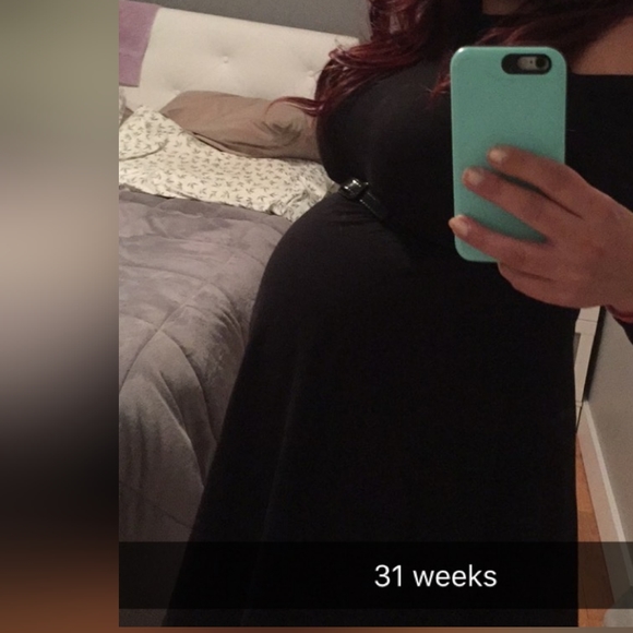 Maternity black cold shoulder dress - Picture 6 of 6